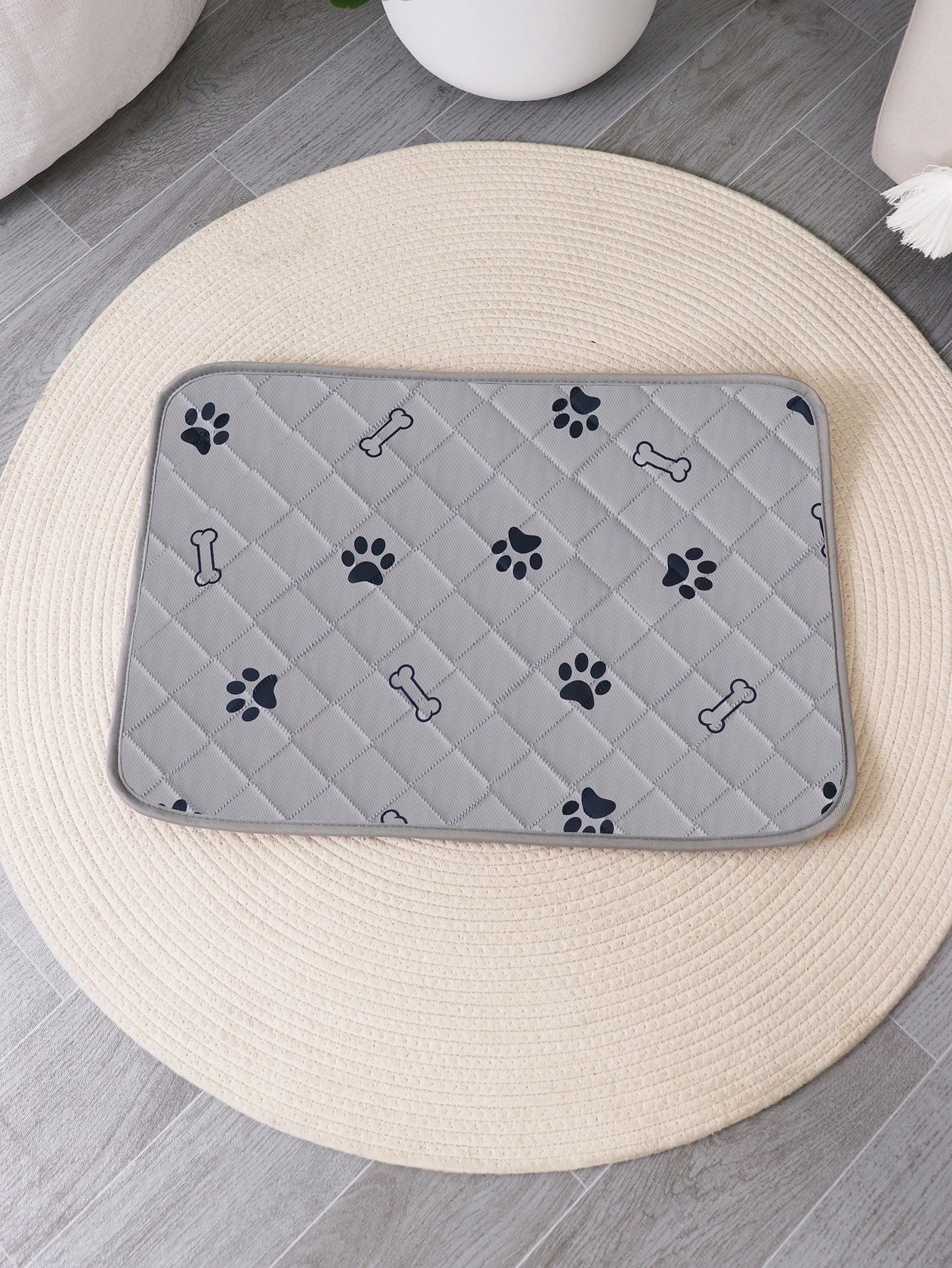 Coussinets de pipi lavables pour animaux de compagnie, grande absorption, tapis de pipi réutilisables pour chiot, coussinets d'urine coordonnants pour chien, impression de griffes et d'os