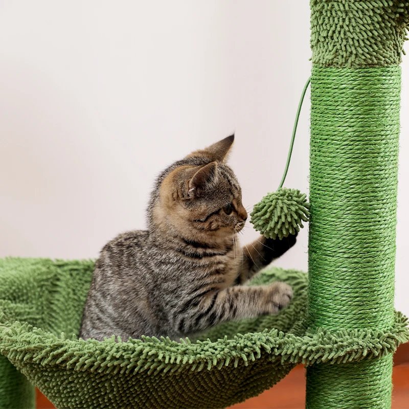 Poteau à Gratter Rose avec Corde en Sisal pour Chat, Hamac Confortable et Spacieux, Cadre d'Escalade